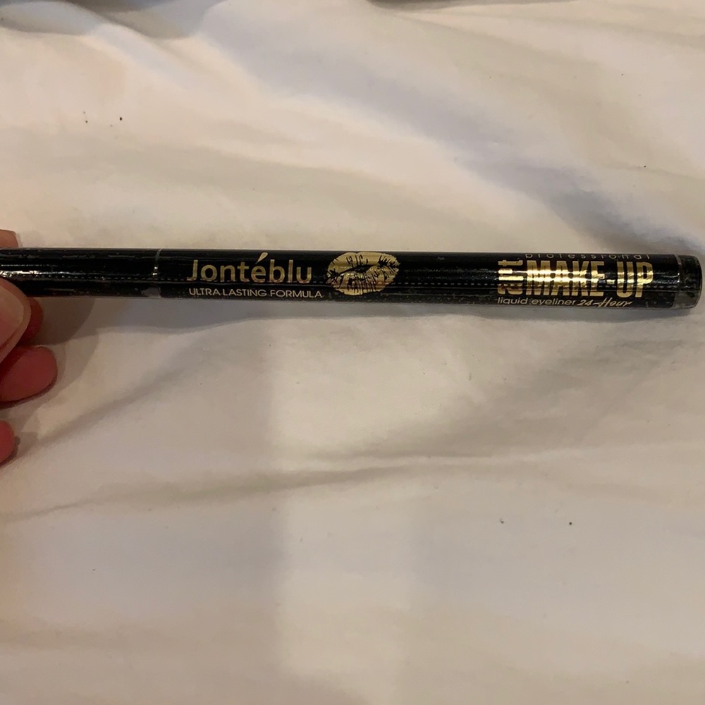 Jontéblu liquid eyeliner 24 Hour